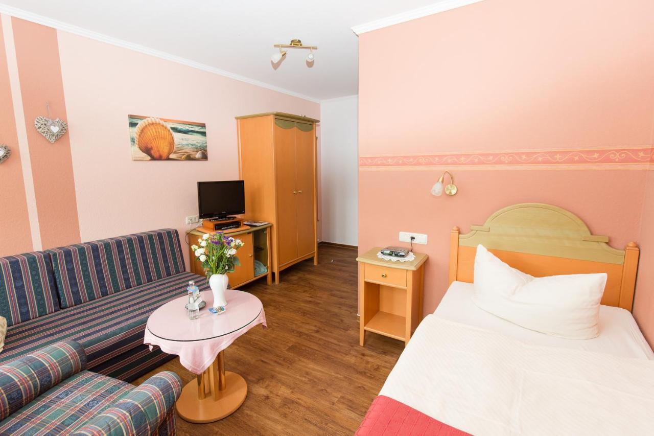 Hotel Garni Am Deich Zingst Extérieur photo