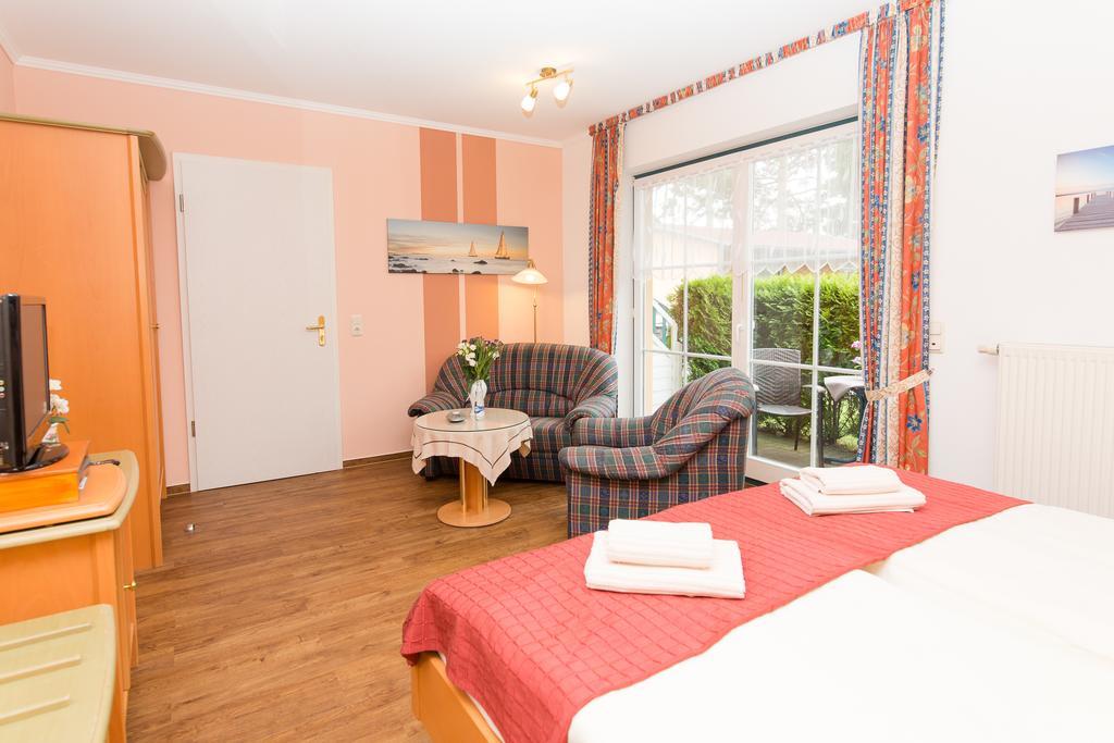 Hotel Garni Am Deich Zingst Chambre photo
