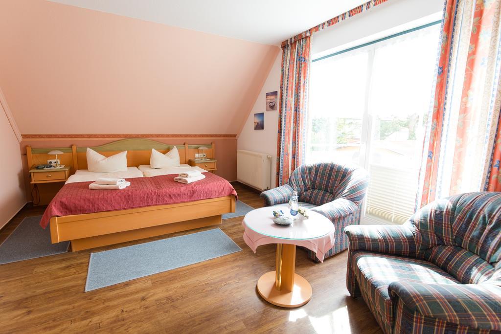 Hotel Garni Am Deich Zingst Chambre photo