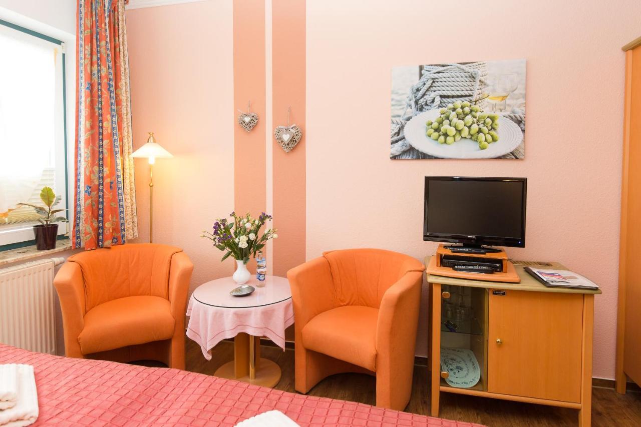 Hotel Garni Am Deich Zingst Extérieur photo